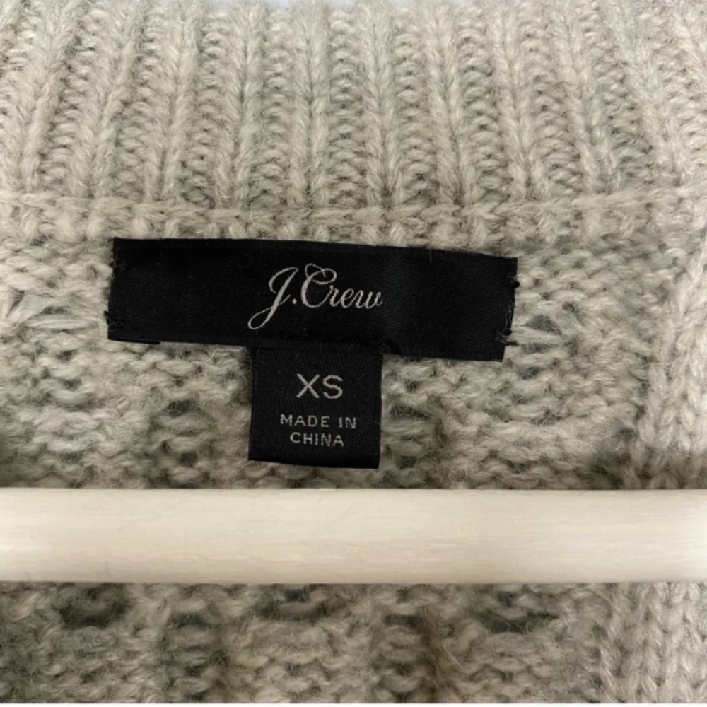 J. CREW Gray Wool Blend Popcorn Chunky Casual Cable Knit Fisherman Sweater XS